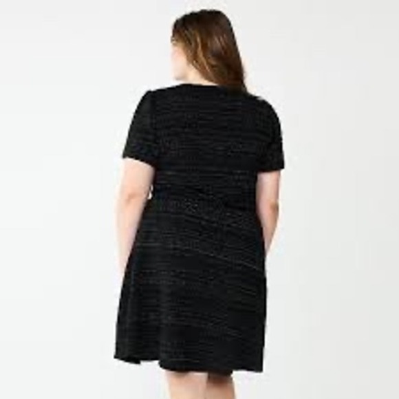Draper James RSVP‎ Black Fit & Flare Dress L Metallic Short Sleeve Stretch - Picture 2 of 9